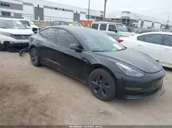 5YJ3E1EB0NF285595 2022 TESLA MODEL 3