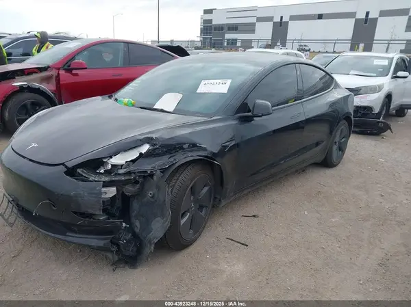 5YJ3E1EB0NF285595 2022 TESLA MODEL 3 - Image 2