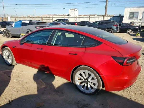 5YJ3E1EB0NF288643 2022 TESLA MODEL 3 - Image 2