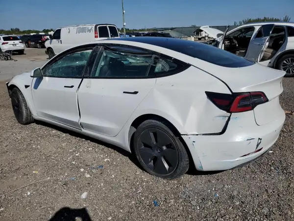 5YJ3E1EB0NF291140 2022 TESLA MODEL 3 - Image 2