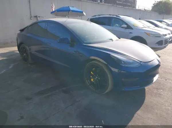 5YJ3E1EB0NF295088 2022 TESLA MODEL 3 - Image 1