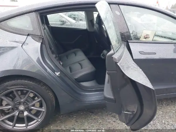 5YJ3E1EB0NF296046 2022 TESLA MODEL 3 - Image 8