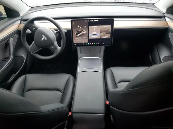 5YJ3E1EB0NF308390 2022 TESLA MODEL 3 - Image 8