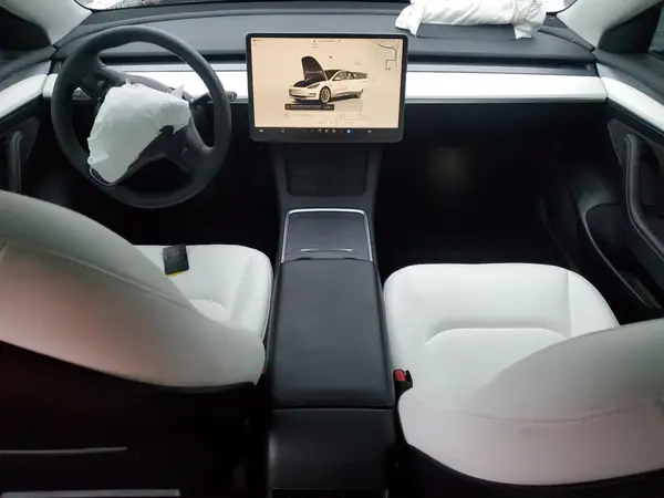 5YJ3E1EB0NF308857 2022 TESLA MODEL 3 - Image 8
