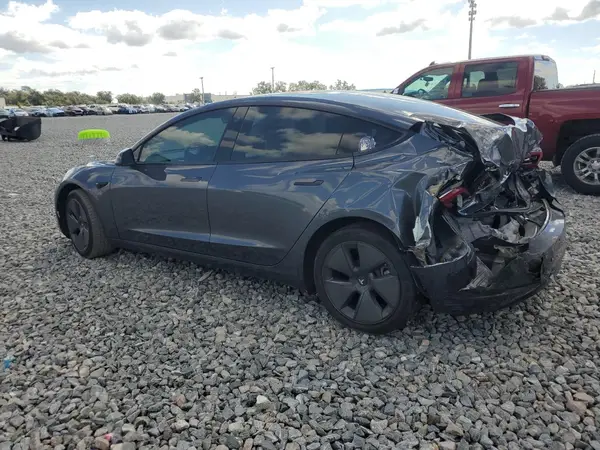 5YJ3E1EB0NF313086 2022 TESLA MODEL 3 - Image 2
