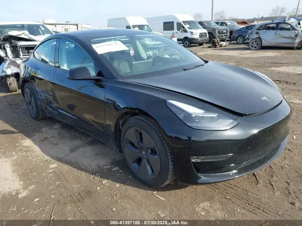 5YJ3E1EB0NF327733 2022 TESLA MODEL 3 - Image 1