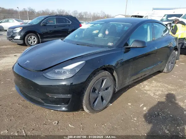 5YJ3E1EB0NF327733 2022 TESLA MODEL 3 - Image 2