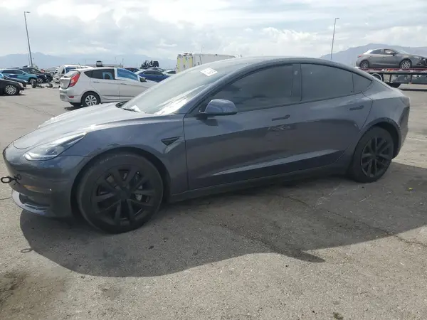 5YJ3E1EB0NF329143 2022 TESLA MODEL 3 - Image 1