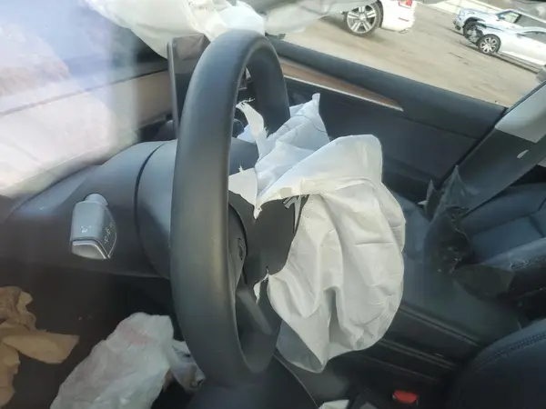 5YJ3E1EB0NF332138 2022 TESLA MODEL 3 - Image 8