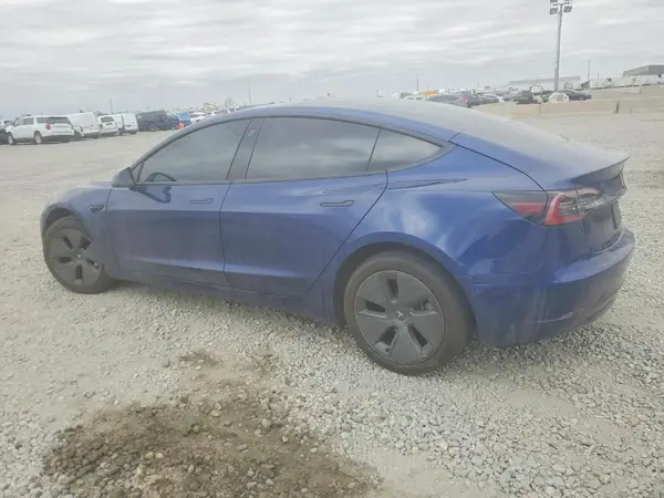 5YJ3E1EB0NF334777 2022 TESLA MODEL 3 - Image 2