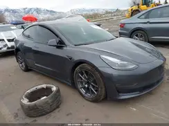 5YJ3E1EB0NF335279 2022 TESLA MODEL 3