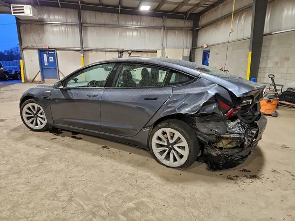 5YJ3E1EB0NF344337 2022 TESLA MODEL 3 - Image 2