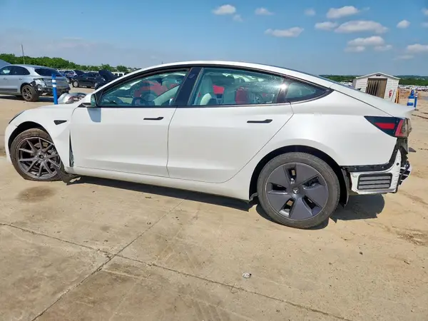 5YJ3E1EB0NF356911 2022 TESLA MODEL 3 - Image 2