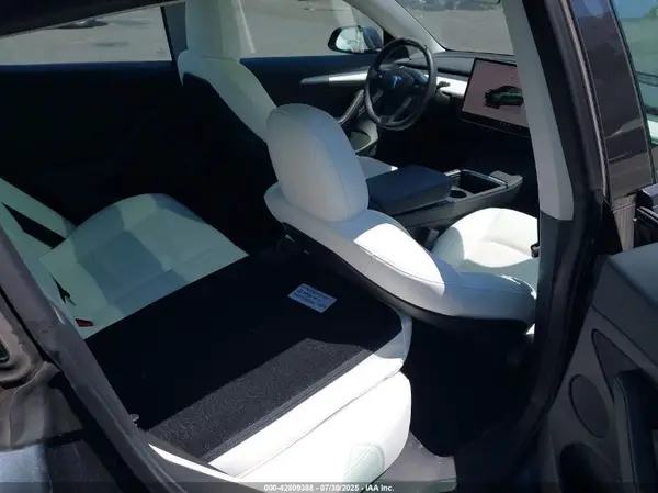 5YJ3E1EB0PF386199 2023 TESLA MODEL 3 - Image 8