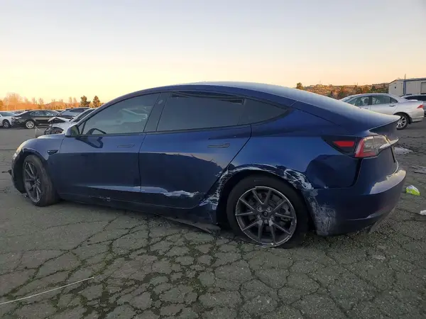 5YJ3E1EB0PF391516 2023 TESLA MODEL 3 - Image 2