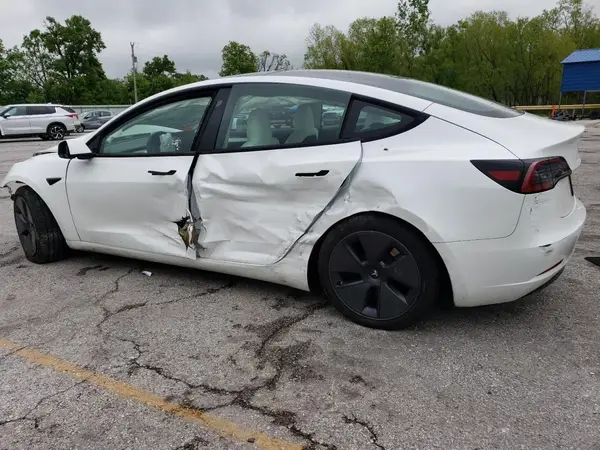5YJ3E1EB0PF598861 2023 TESLA MODEL 3 - Image 2