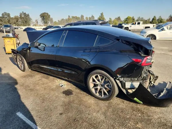 5YJ3E1EB0PF608269 2023 TESLA MODEL 3 - Image 2