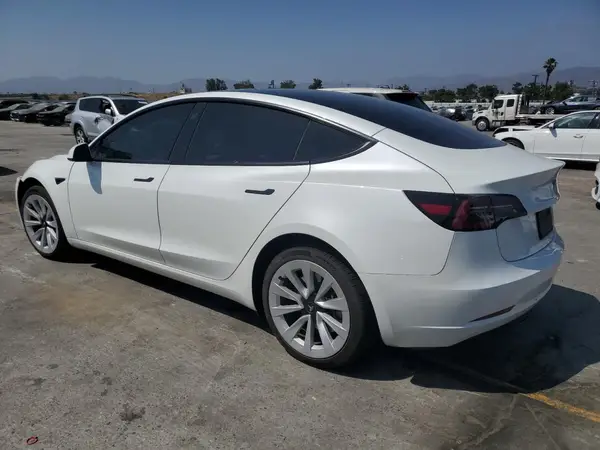 5YJ3E1EB0PF620714 2023 TESLA MODEL 3 - Image 2