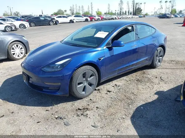 5YJ3E1EB0PF620745 2023 TESLA MODEL 3 - Image 2