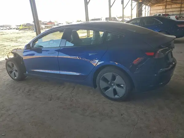 5YJ3E1EB0PF621880 2023 TESLA MODEL 3 - Image 2