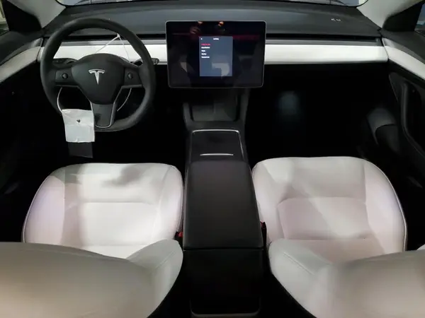 5YJ3E1EB0PF632698 2023 TESLA MODEL 3 - Image 8