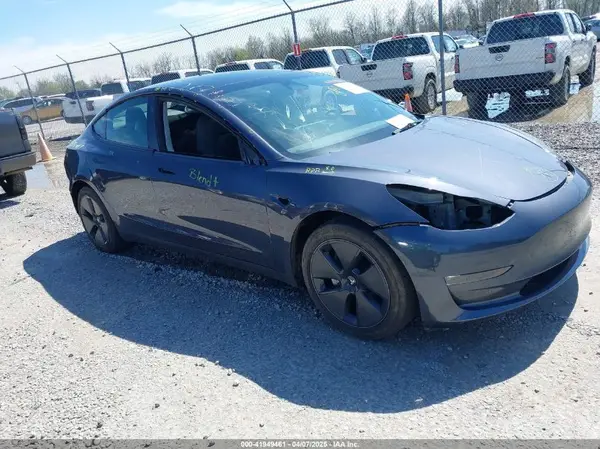 5YJ3E1EB0PF662235 2023 TESLA MODEL 3 - Image 1