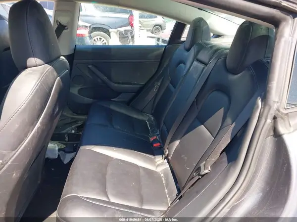5YJ3E1EB0PF662235 2023 TESLA MODEL 3 - Image 8