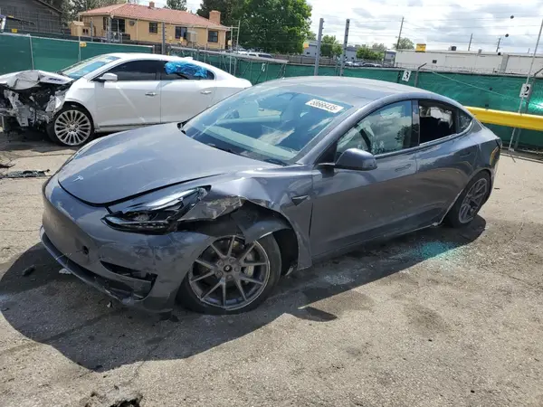 5YJ3E1EB0PF669654 2023 TESLA MODEL 3 - Image 1