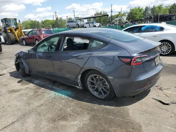 5YJ3E1EB0PF669654 2023 TESLA MODEL 3 - Image 2