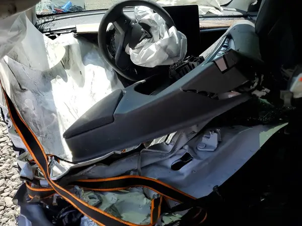 5YJ3E1EB0PF675275 2023 TESLA MODEL 3 - Image 8