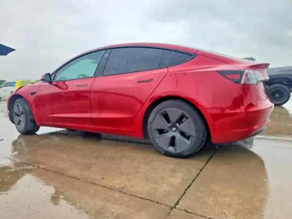 5YJ3E1EB0PF675289 2023 TESLA MODEL 3 - Image 2