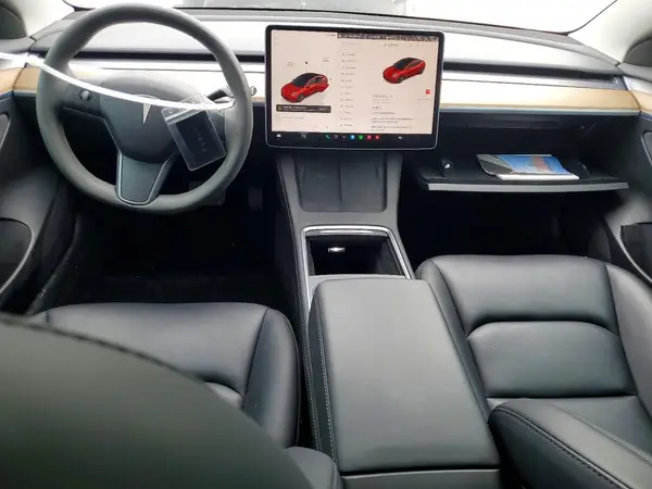 5YJ3E1EB0PF675289 2023 TESLA MODEL 3 - Image 8