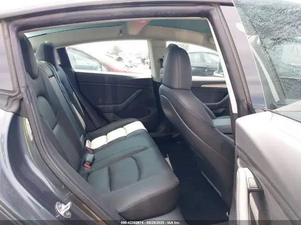 5YJ3E1EB0PF675745 2023 TESLA MODEL 3 - Image 8