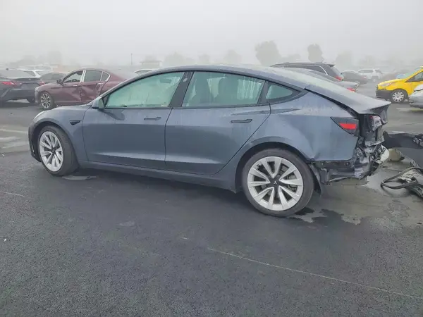 5YJ3E1EB0PF684672 2023 TESLA MODEL 3 - Image 2