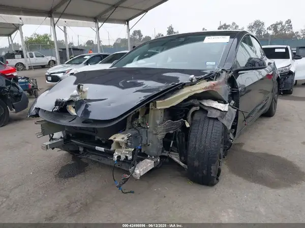 5YJ3E1EB0RF735588 2024 TESLA MODEL 3 - Image 2