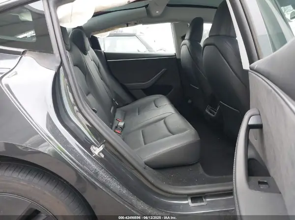 5YJ3E1EB0RF735588 2024 TESLA MODEL 3 - Image 8