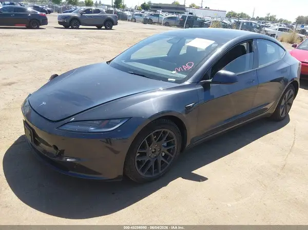 5YJ3E1EB0RF753928 2024 TESLA MODEL 3 - Image 2