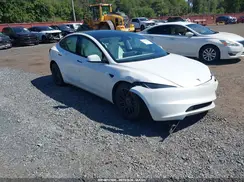 5YJ3E1EB0RF754092 2024 TESLA MODEL 3