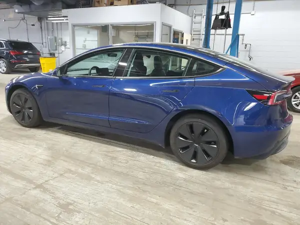 5YJ3E1EB0RF755355 2024 TESLA MODEL 3 - Image 2