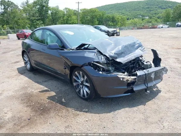 5YJ3E1EB0RF766260 2024 TESLA MODEL 3 - Image 1