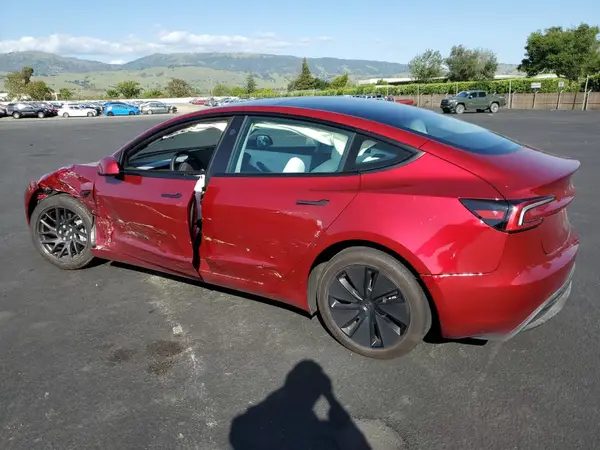 5YJ3E1EB0RF766713 2024 TESLA MODEL 3 - Image 2