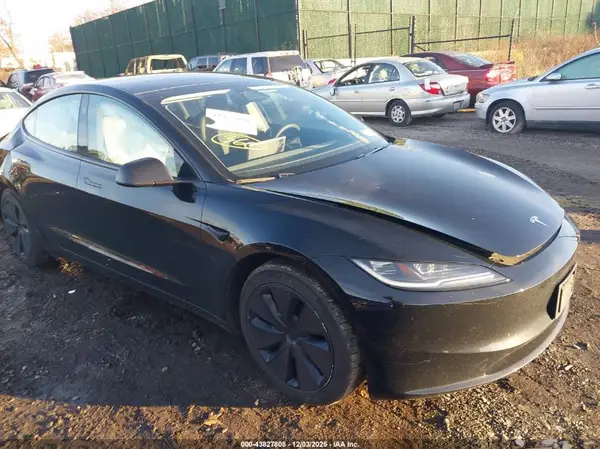 5YJ3E1EB0RF766811 2024 TESLA MODEL 3 - Image 1