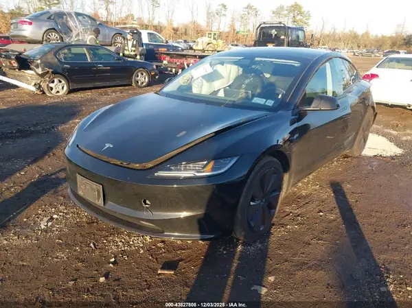 5YJ3E1EB0RF766811 2024 TESLA MODEL 3 - Image 2