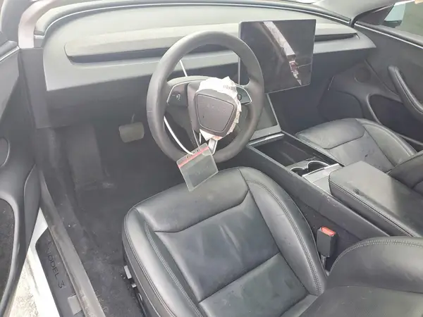5YJ3E1EB0RF772320 2024 TESLA MODEL 3 - Image 8