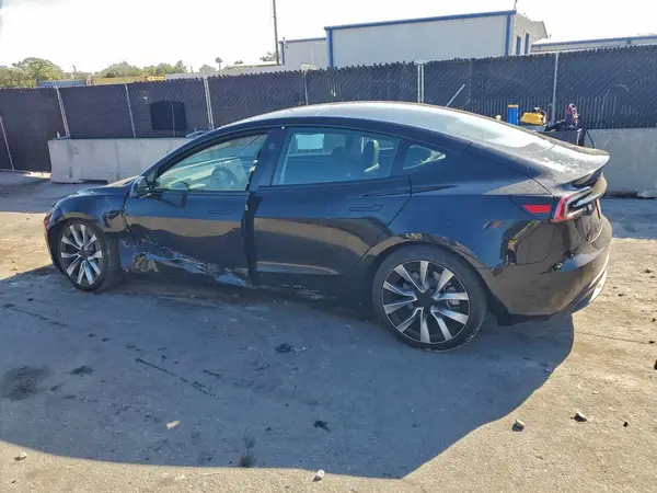 5YJ3E1EB0RF789327 2024 TESLA MODEL 3 - Image 2