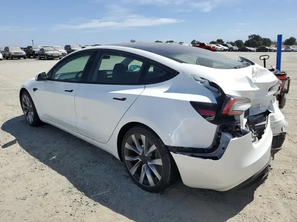 5YJ3E1EB0RF789764 2024 TESLA MODEL 3 - Image 2