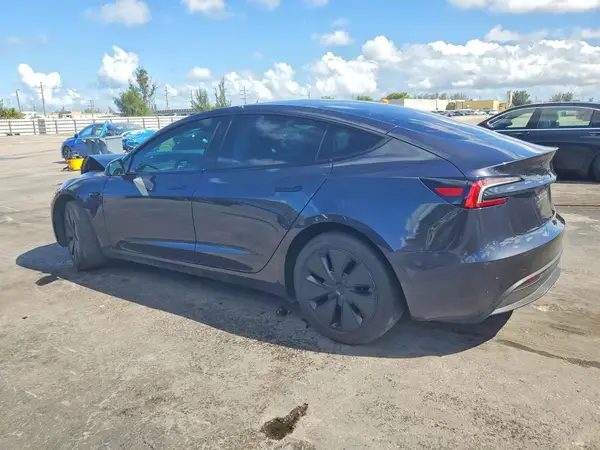 5YJ3E1EB0RF797587 2024 TESLA MODEL 3 - Image 2