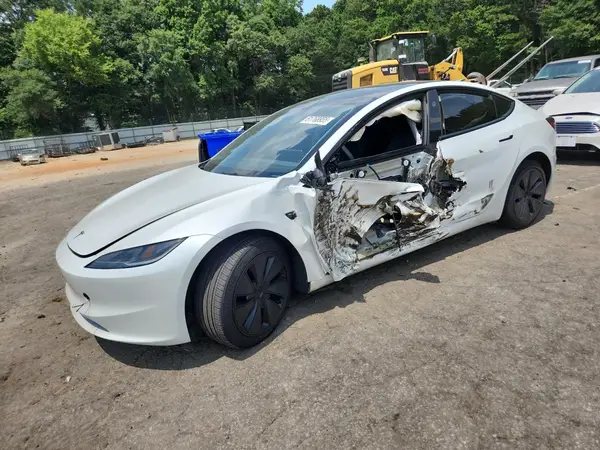 5YJ3E1EB0RF809818 2024 TESLA MODEL 3 - Image 1