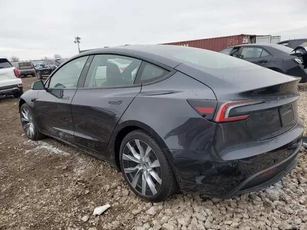5YJ3E1EB0RF817479 2024 TESLA MODEL 3 - Image 2