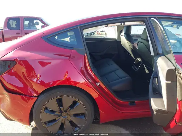 5YJ3E1EB0RF844066 2024 TESLA MODEL 3 - Image 8